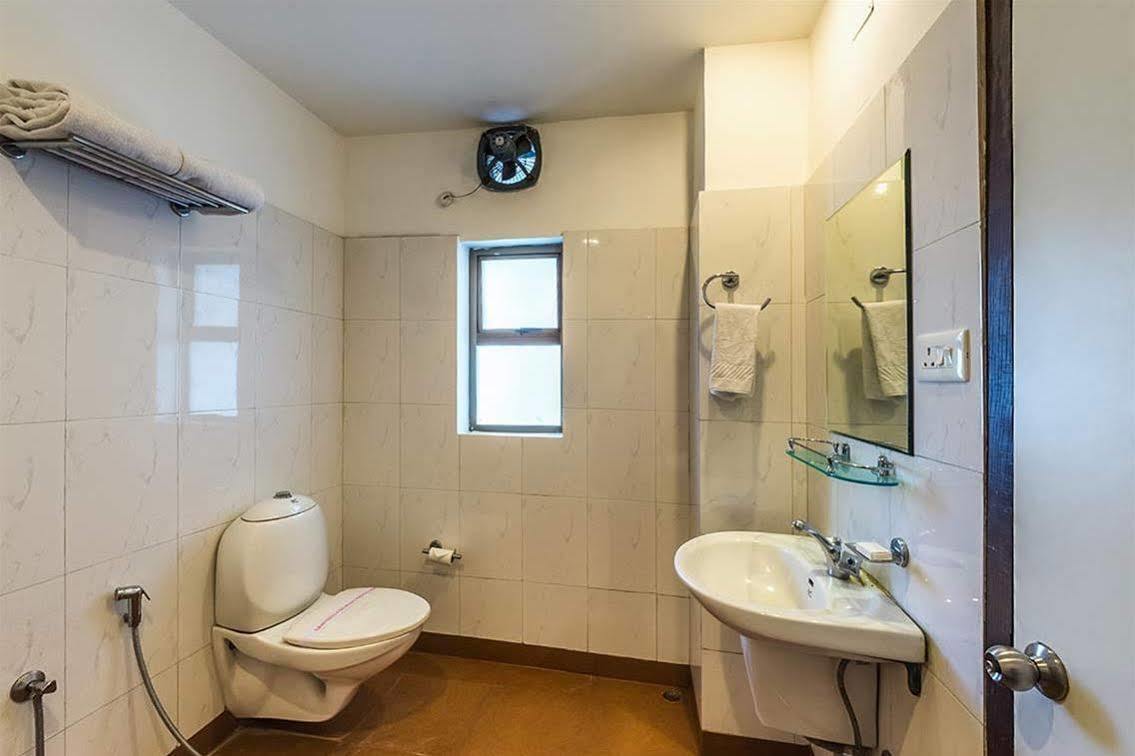 The Contour Hotel Gauháti Kültér fotó